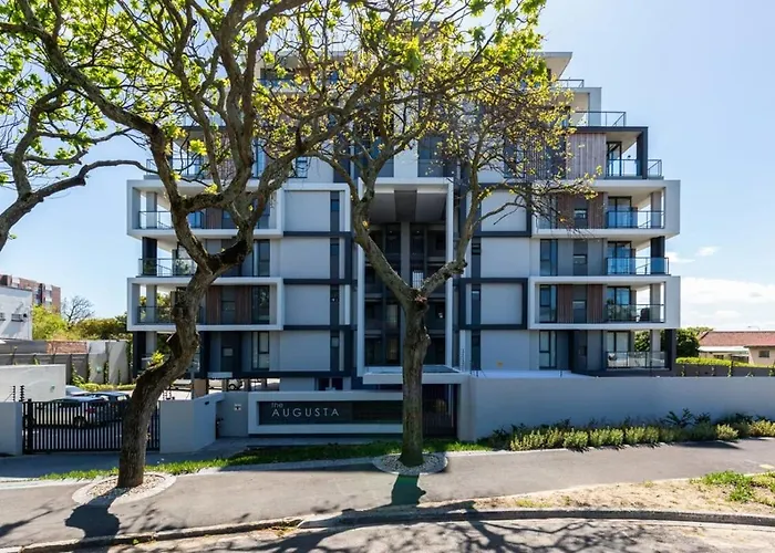 Central Southern Suburbs Leafy Village Neighbourhood