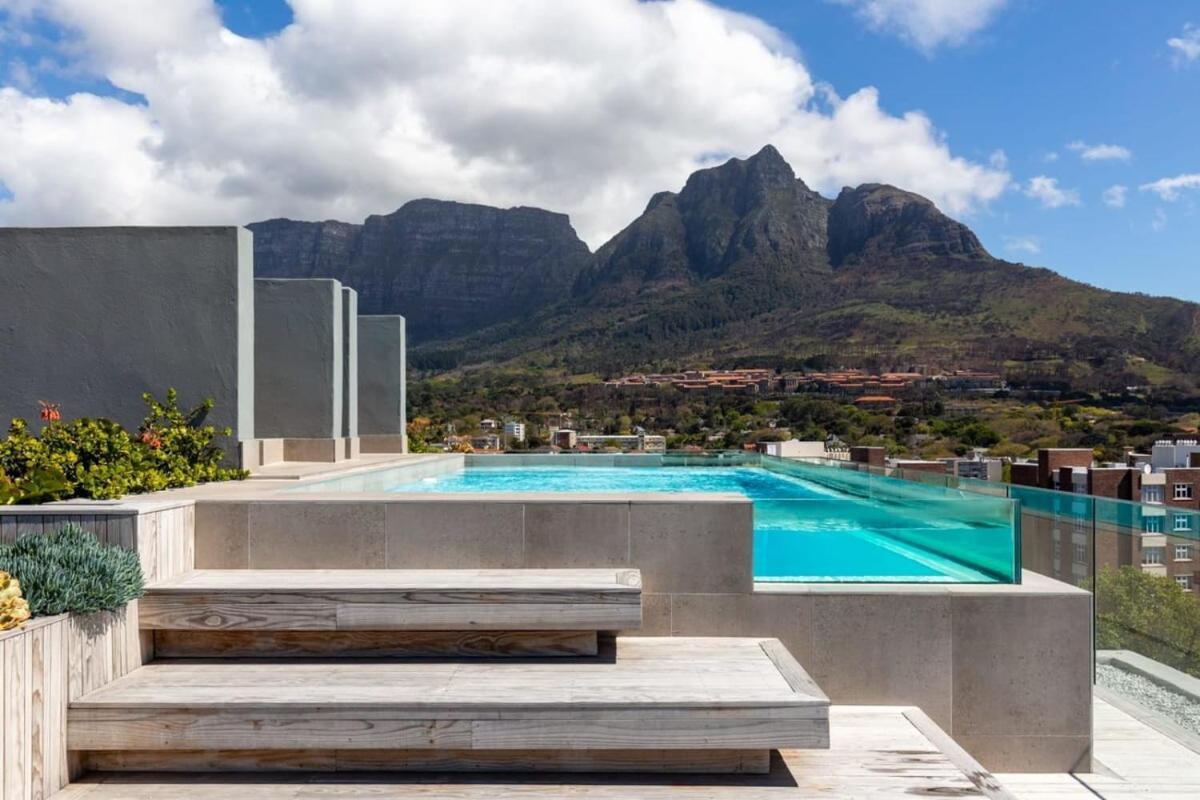 Southern Suburbs Leafy Village Neighbourhood Apartamento *